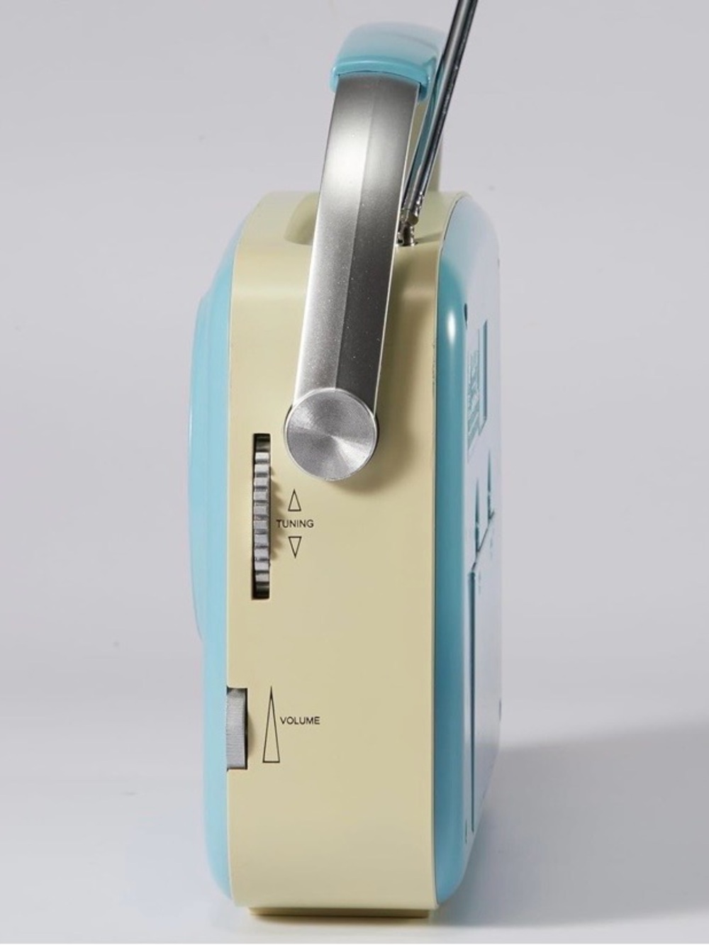 NEW Bluetooth Retro Radio, Portable AM FM Battery Powered & Plug-in Wall Vintage - Picture 9 of 9